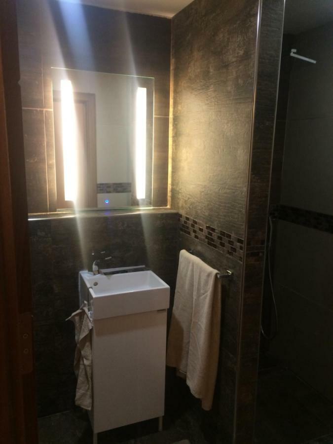 Higlander Apartments Mellieħa Buitenkant foto