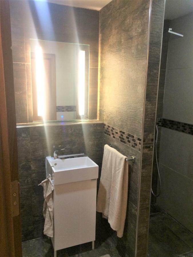 Higlander Apartments Mellieħa Buitenkant foto